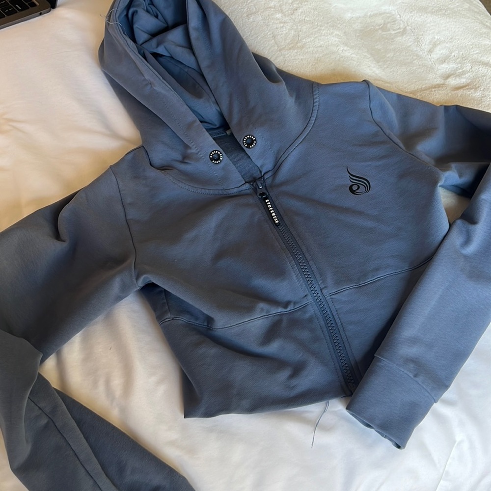 Ryderwear Cropped Athletic hoodie